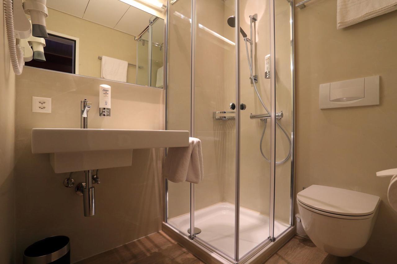 Hotel Elvezia אסקונה מראה חיצוני תמונה